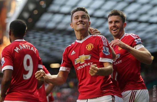 的中场引援 的中场引援